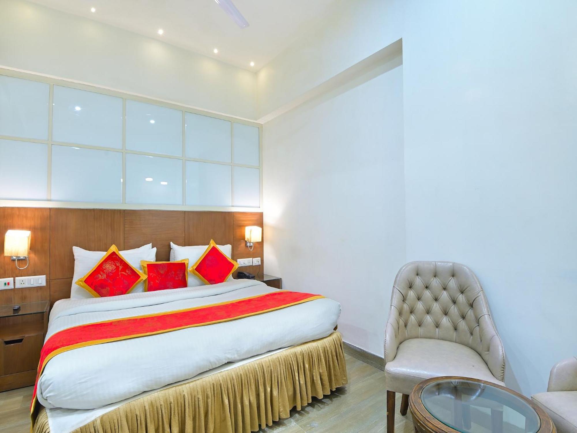 Hotel Hari Piorko - New Delhi Railway Station Exterior photo