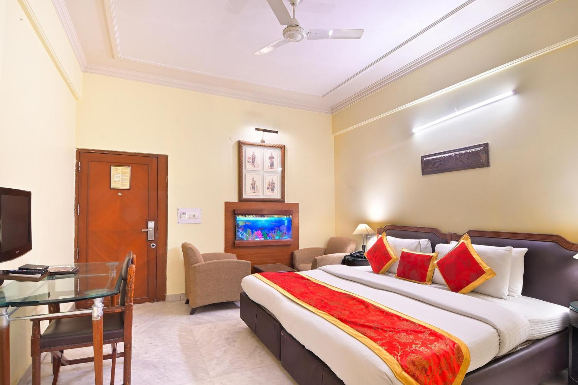 Hotel Hari Piorko - New Delhi Railway Station Exterior photo