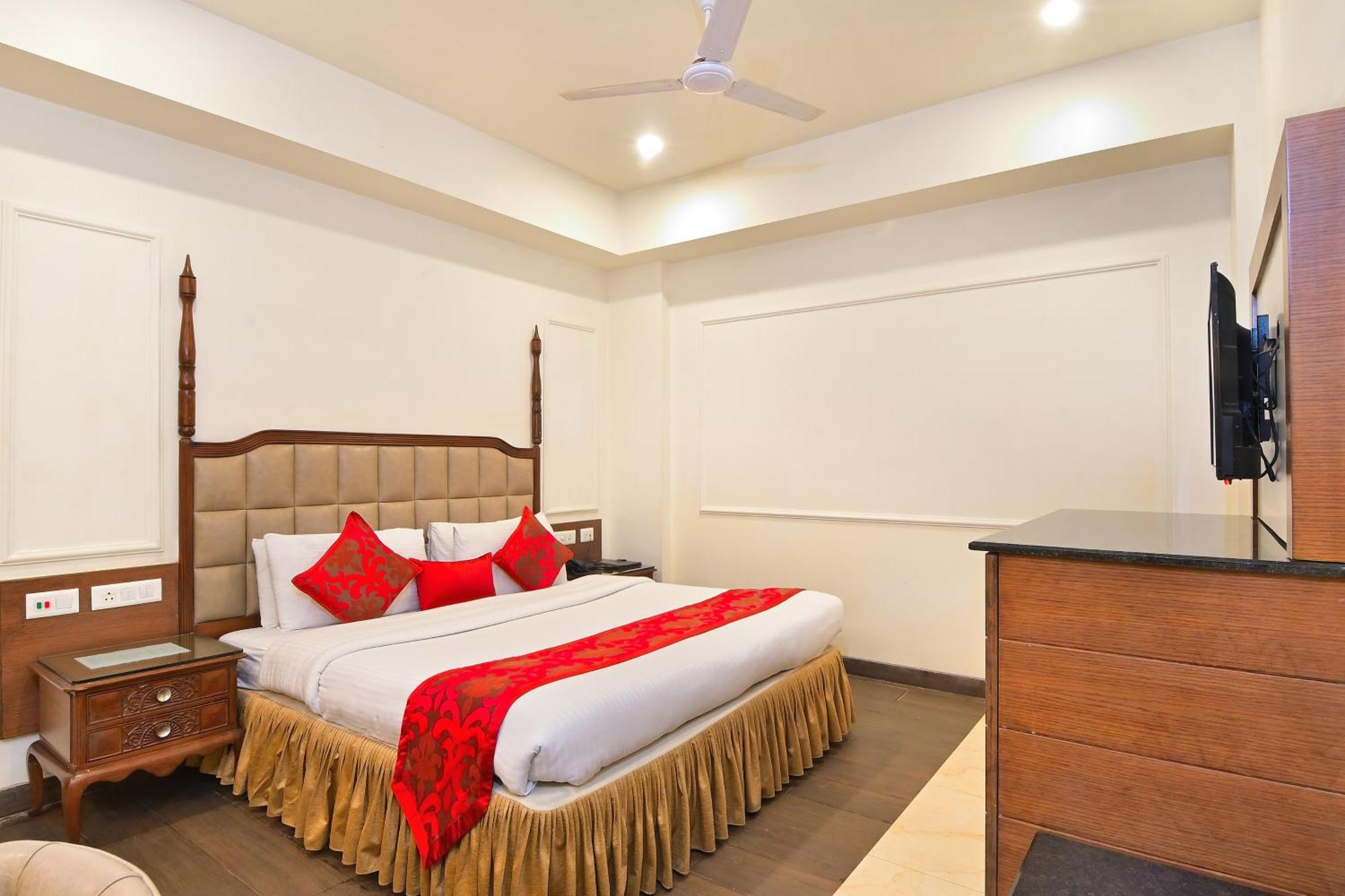 Hotel Hari Piorko - New Delhi Railway Station Exterior photo