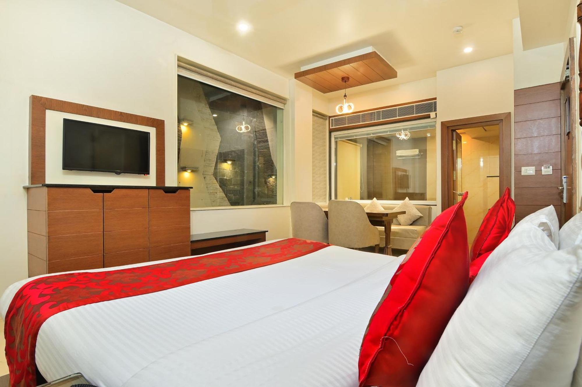 Hotel Hari Piorko - New Delhi Railway Station Exterior photo