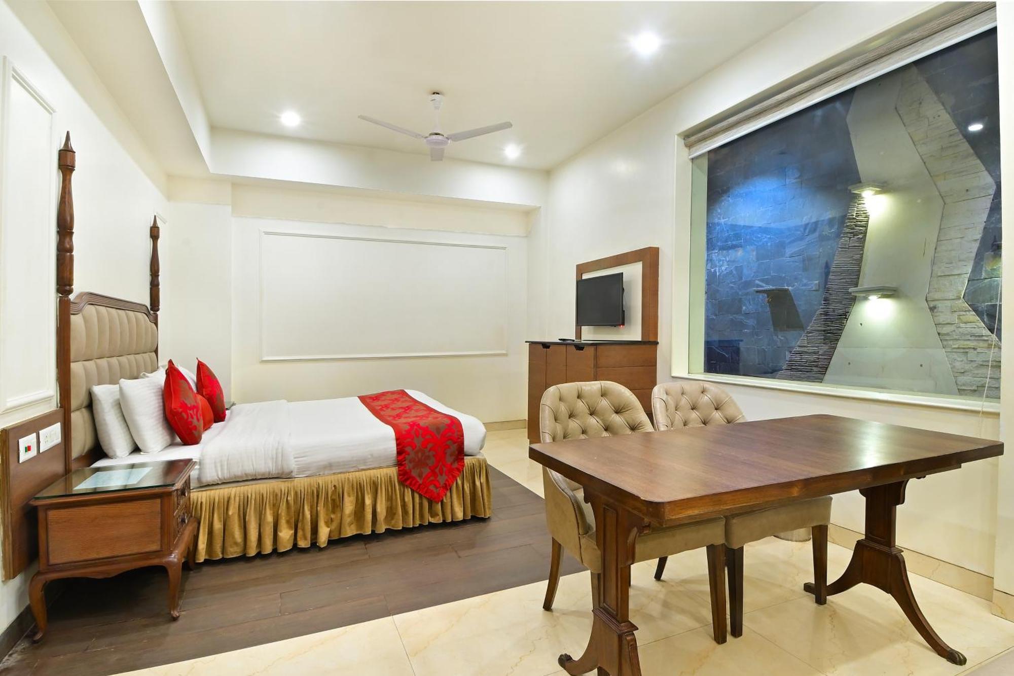 Hotel Hari Piorko - New Delhi Railway Station Exterior photo